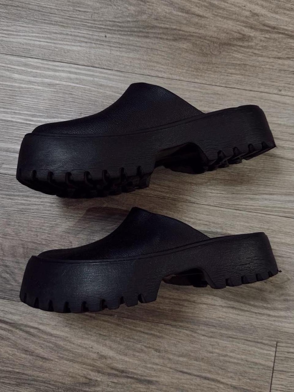 Urban Outfitters Black Platform Mule Clogs